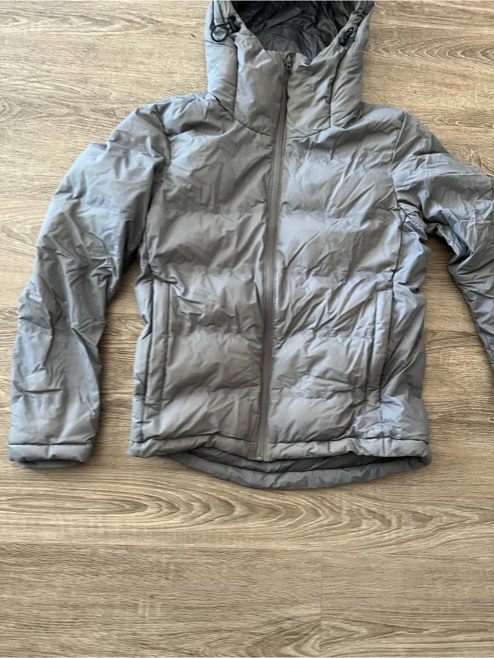 Uniqlo Down Puffer Winter Jacket Seamless Parka Mens Small Gray Hooded 2015